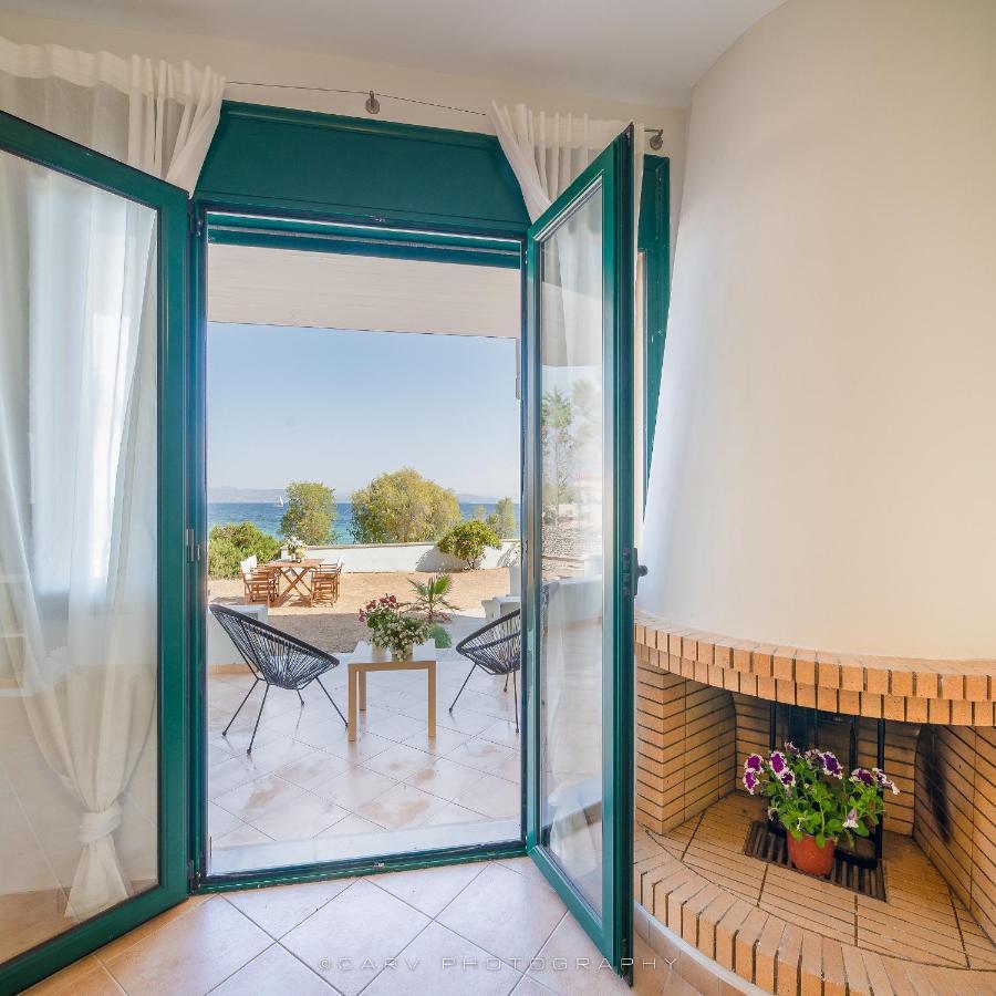 Fluo Seaside Apartment Vathí Extérieur photo